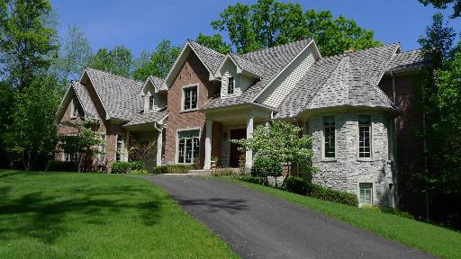63 S Wynstone Dr., North Barrington, IL 60010