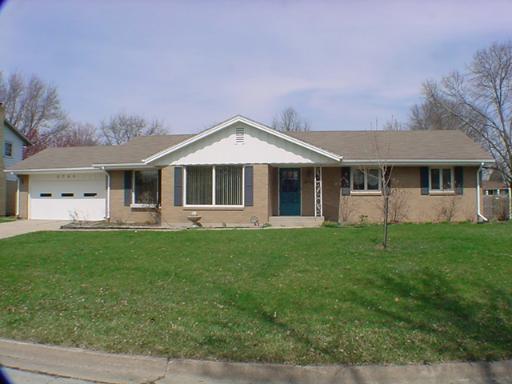 5790 Clarendon Dr., Rockford, IL 61114