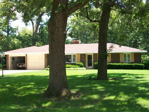 8S791 Toronto St., Big Rock, IL 60511
