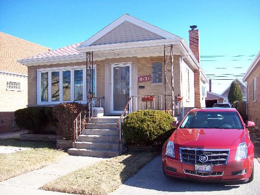 8137 S Kedzie Ave., Chicago, IL 60652