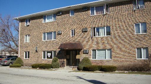 6632 W 95 St. #1A, Oak Lawn, IL 60453