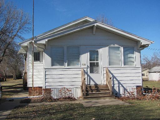 414 Chestnut St., Wenona, IL 61377