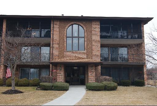 11111 Heritage Dr. #3B, Palos Hills, IL 60465
