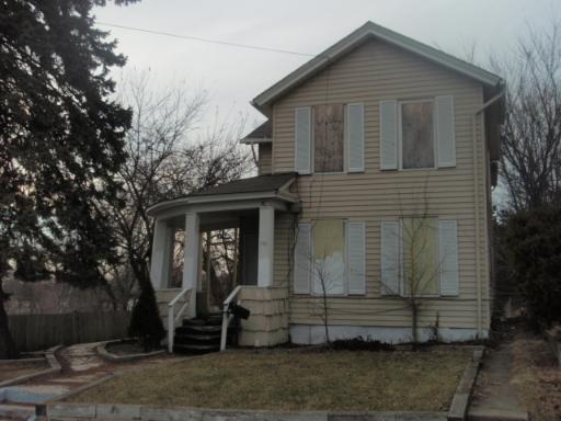 713 S Lincoln Ave., Aurora, IL 60505