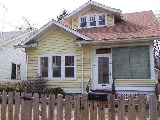 625 Lebanon St., Aurora, IL 60505