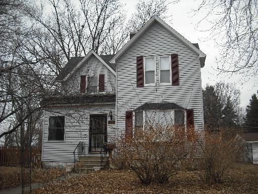 857 S 1st St., Dekalb, IL 60115