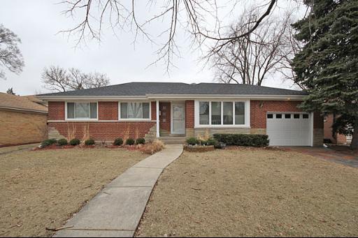 4032 Dobson St., Skokie, IL 60076
