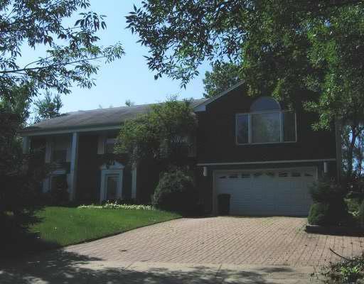 331 Powder Horn Dr., Northbrook, IL 60062