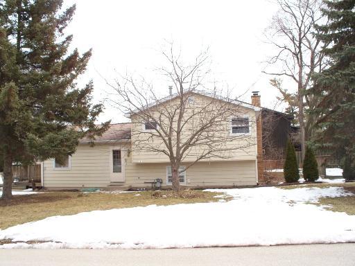 3831 Dorchester Ave., Gurnee, IL 60031