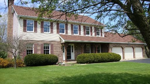 124 E Timbercreek Dr., Yorkville, IL 60560