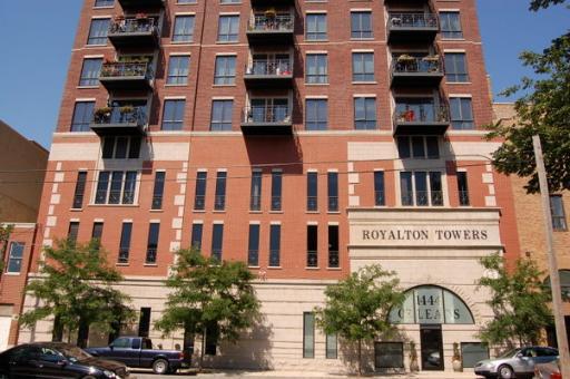1444 N Orleans St. #5C, Chicago, IL 60610