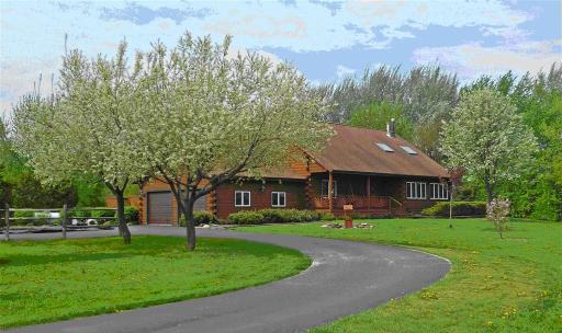 10530 Thompson Rd., Sycamore, IL 60178