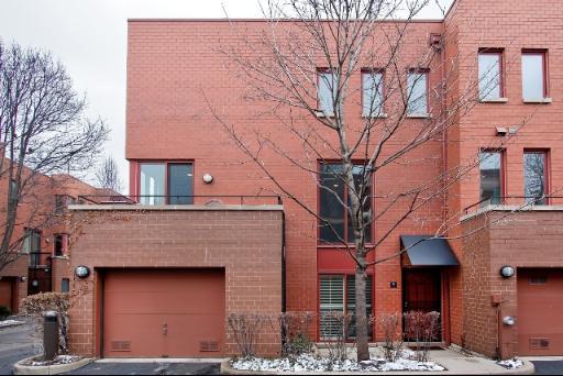1212 S Federal St. #A, Chicago, IL 60605