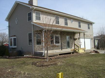 432 Washington St., Utica, IL 61373