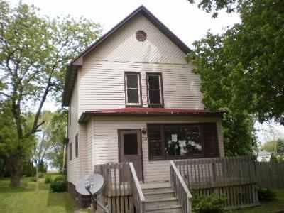 115 W Cross St., Piper City, IL 60959