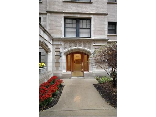 2341 N Commonwealth #2B, Chicago, IL 60614