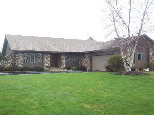 11205 Hillsboro Dr., Huntley, IL 60142