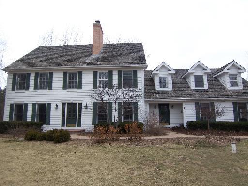 21444 W Lakeview Pkwy., Mundelein, IL 60060