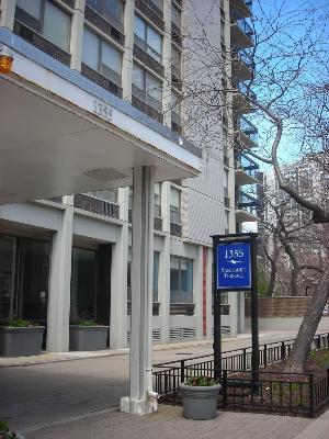 1355 N Sandburg Ter. #2404, Chicago, IL 60610