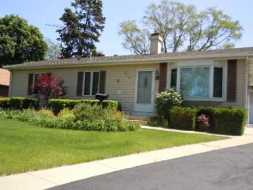 219 George St., Barrington, IL 60010