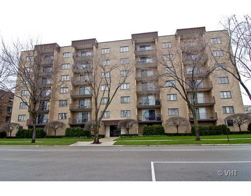 700 Graceland Ave. #504, Des Plaines, IL 60016