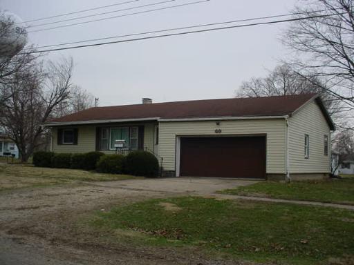 201 W Walnut St., Sheffield, IL 61361