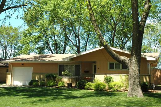 1335 Marla Ter., Bradley, IL 60915