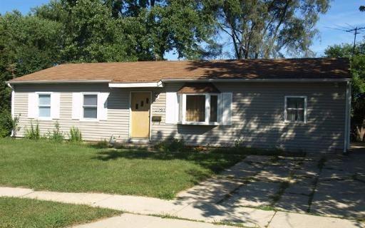 820 Post Ln., Streamwood, IL 60107