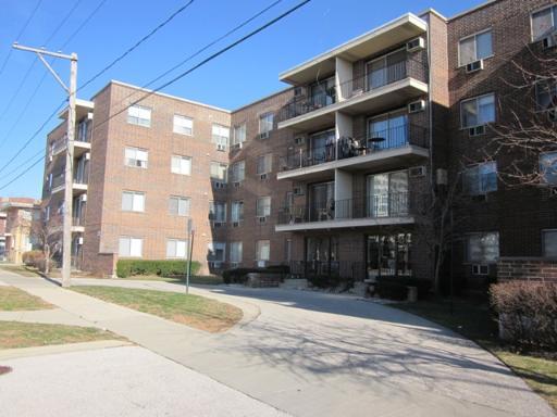 9445 Kenton Ave. #302, Skokie, IL 60076