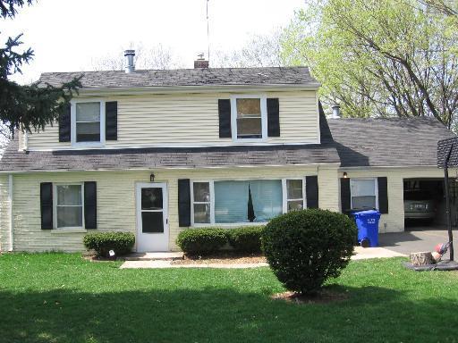 40 Valley Rd., Glen Ellyn, IL 60137