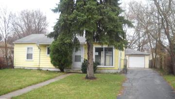 1423 Crestwood Dr., Aurora, IL 60506