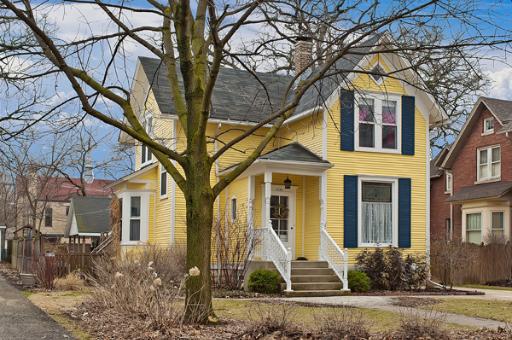 1135 Curtiss St., Downers Grove, IL 60515