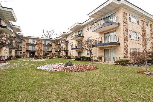 6538 N Northwest Hwy #1I, Chicago, IL 60631
