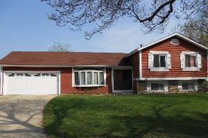5701 Bedford Ct., Hanover Park, IL 60133