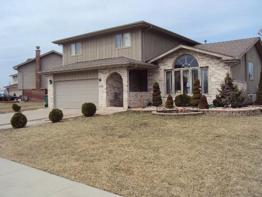 968 Dogwood Ct., Romeoville, IL 60446