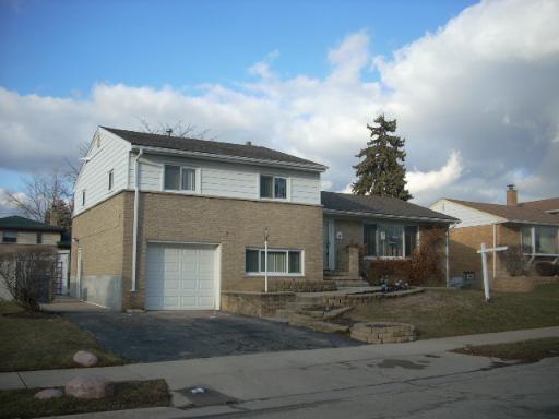 561 Doris Dr., Melrose Park, IL 60160
