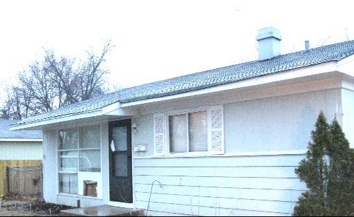 9 Wren Rd., Carpentersville, IL 60110