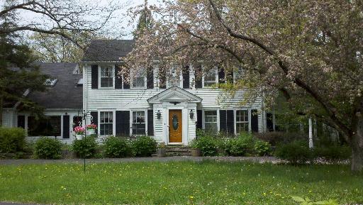 196 N Signal Hill Rd., North Barrington, IL 60010
