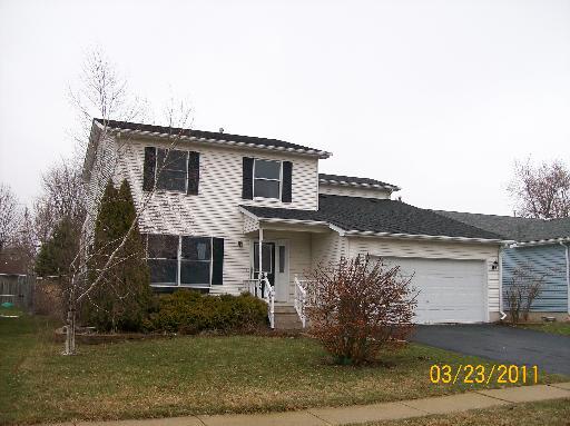 609 Lucerne Ln., Dekalb, IL 60115