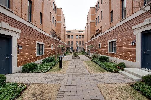 1117 W Monroe Ave. #15, Chicago, IL 60607