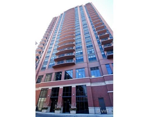 330 N Jefferson St. #1905, Chicago, IL 60661