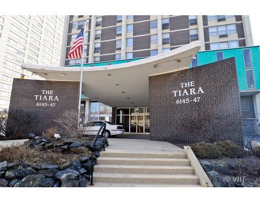 6145 N Sheridan Rd. #19D, Chicago, IL 60660