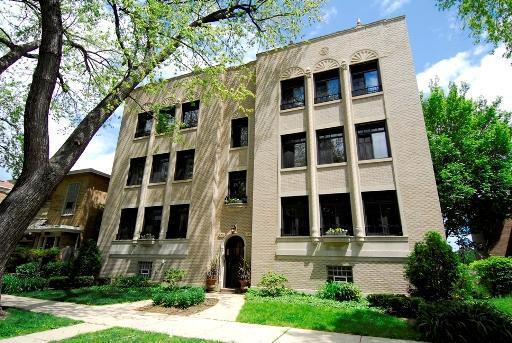 6211 N Mozart St. #2N, Chicago, IL 60659