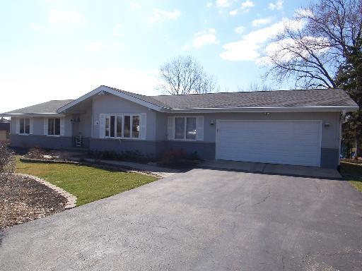 1222 Division St., Barrington, IL 60010