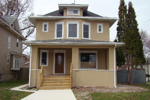 609 S Wildwood Ave., Kankakee, IL 60901