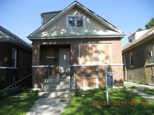 4304 S St Louis Ave., Chicago, IL 60632