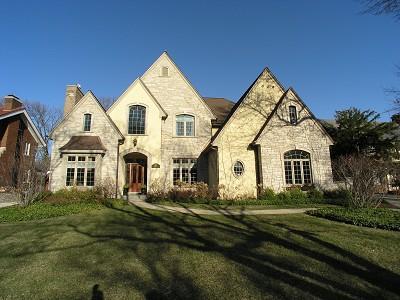 233 S Stone Ave., La Grange, IL 60525