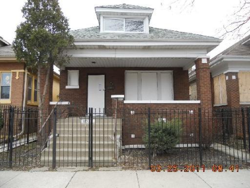6025 S Washtenaw Ave., Chicago, IL 60629