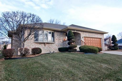 6022 Andres Ave., Tinley Park, IL 60477