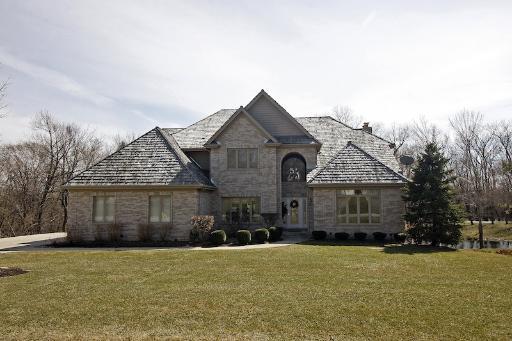 18 Stone Creek Dr., Hawthorn Woods, IL 60047